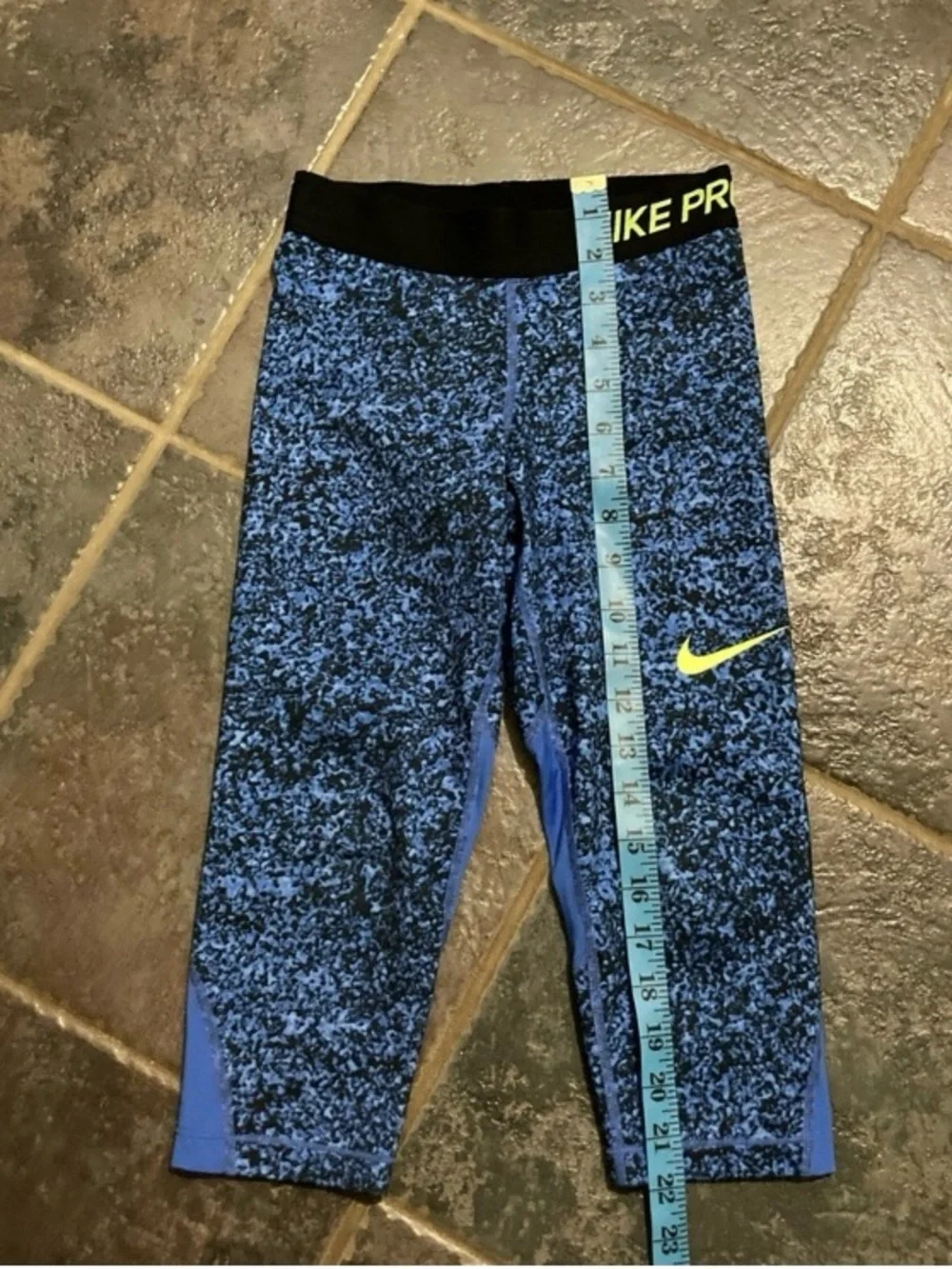Nike Pro Printed Compression Girls Capri Leggings Size S